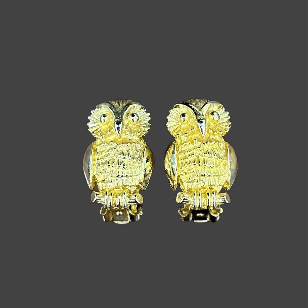 Vintage 1970’s Gold Tone Mimi Di N Clip On Earrings Owl On A Branch